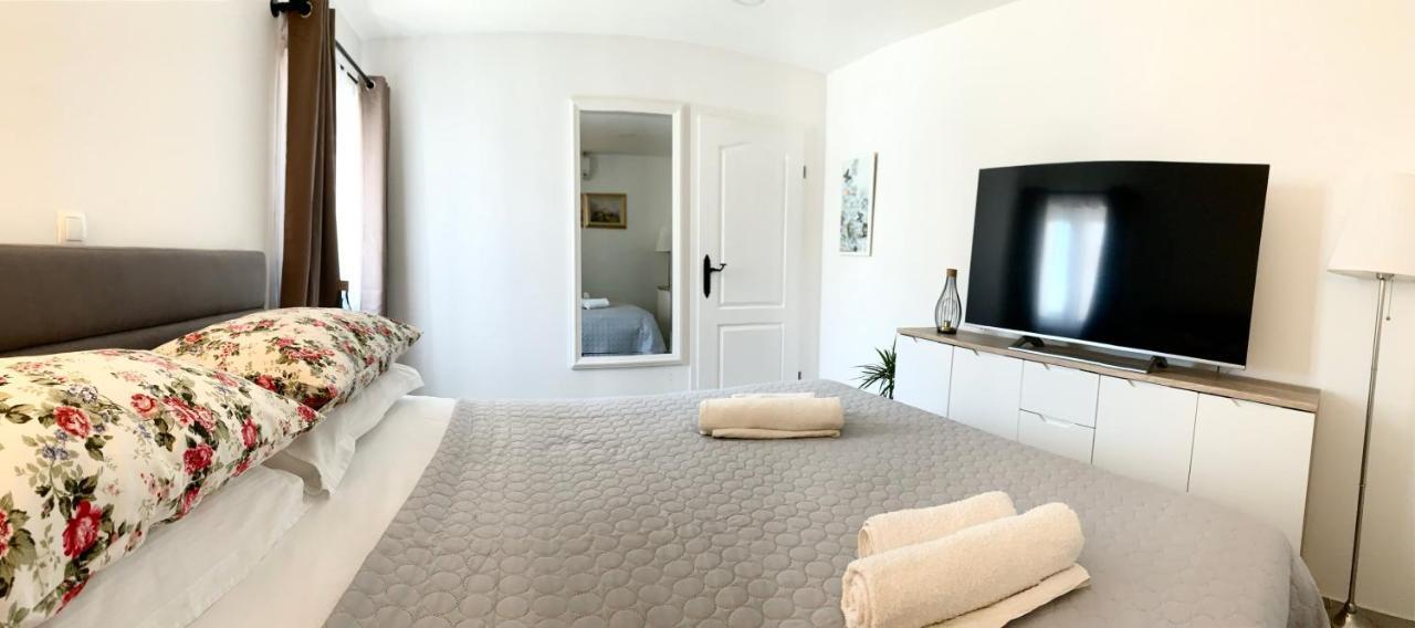 Apartment Ana Sea View มาคาร์สกา ภายนอก รูปภาพ